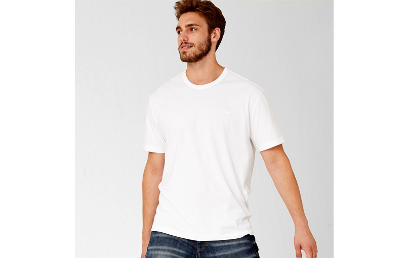 Why the White T-Shirt is a Timeless Classic That Will Never Go Out of Style